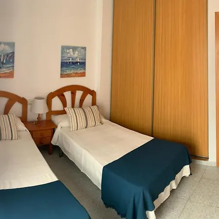 Con Terraza En Primera Linea De Playa كونيل ذي لا فرونتيرا