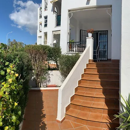 Con Terraza En Primera Linea De Playa Кониль-де-ла-Фронтера